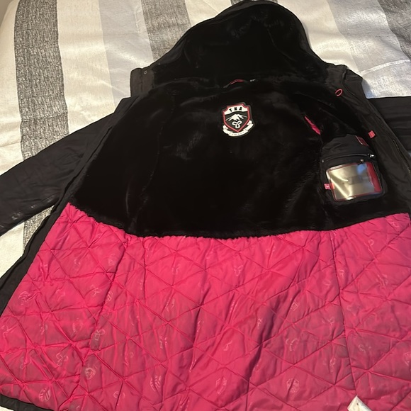 TNA Winter Coat - Picture 2 of 4